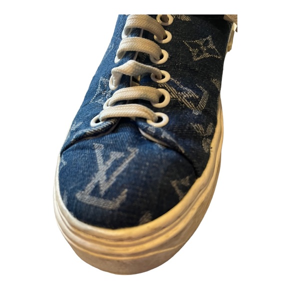 Louis Vuitton Time Out Low Top Denim Monogram Sneakers - Picture 5 of 16